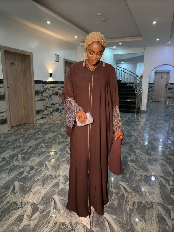 Limas Abayas