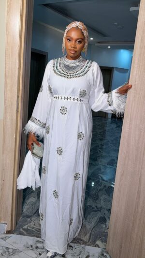 Limas Abayas
