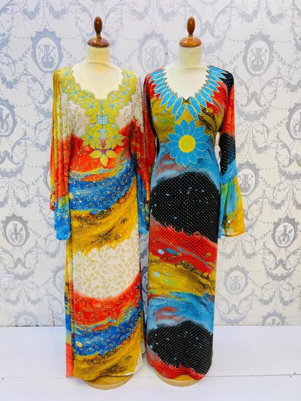 Limas Abayas