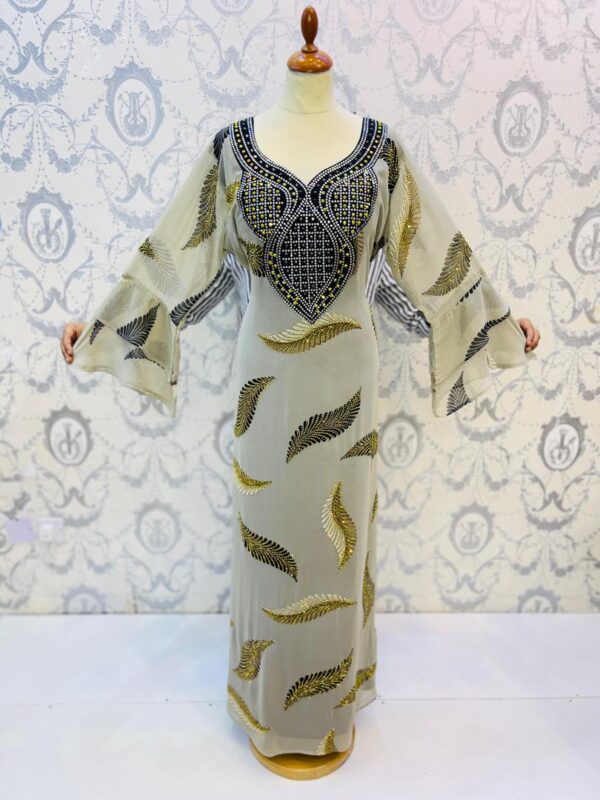 Limas Abayas